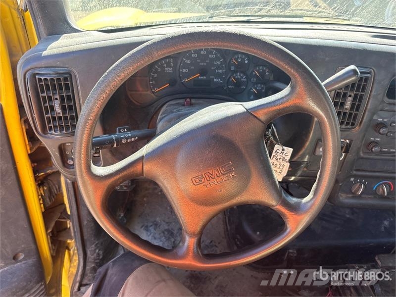 GMC C5500 Camion con sponde ribaltabili