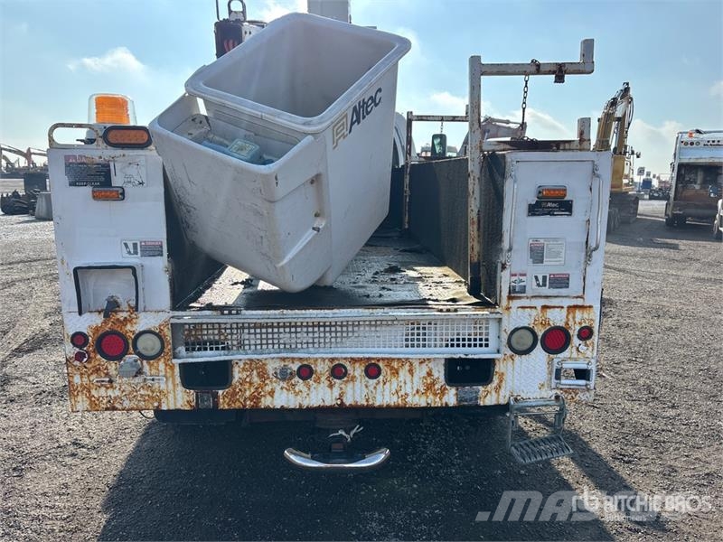 GMC C5500 Camion nacelle