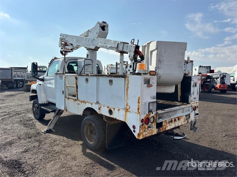 GMC C5500 Camion nacelle