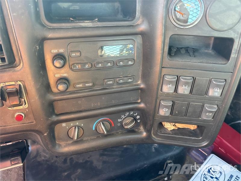 GMC C5500 Camion con sponde ribaltabili