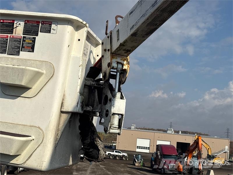 GMC C5500 Camion nacelle
