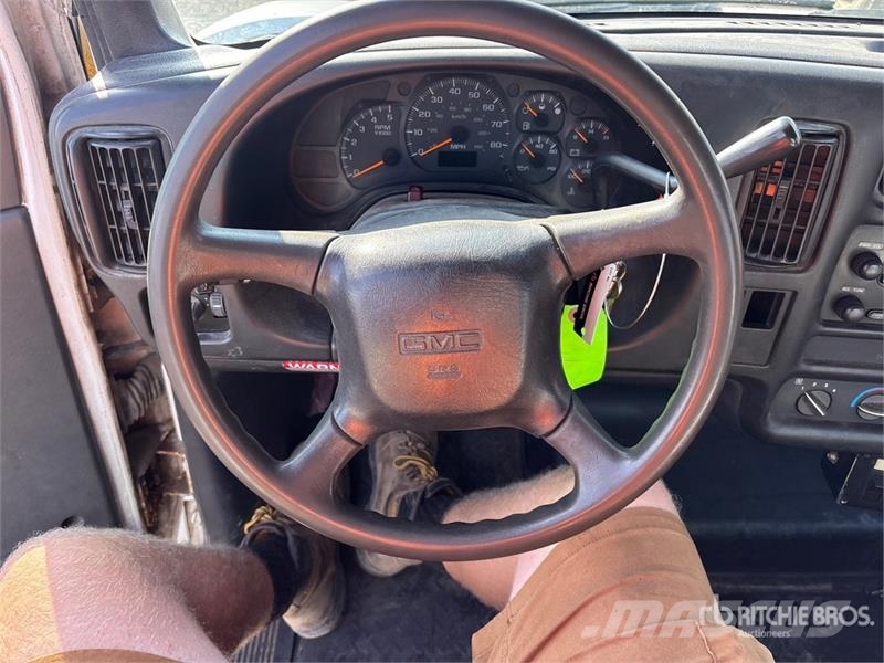 GMC C5500 Camion nacelle