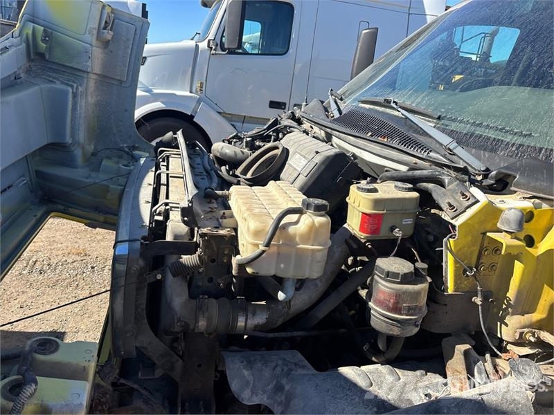 GMC C5500 Camion con sponde ribaltabili