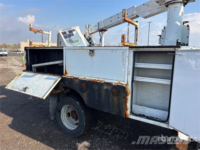 GMC C5500 Camion nacelle