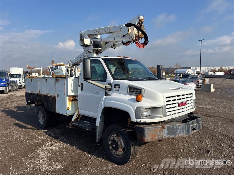 GMC C5500 Camion nacelle