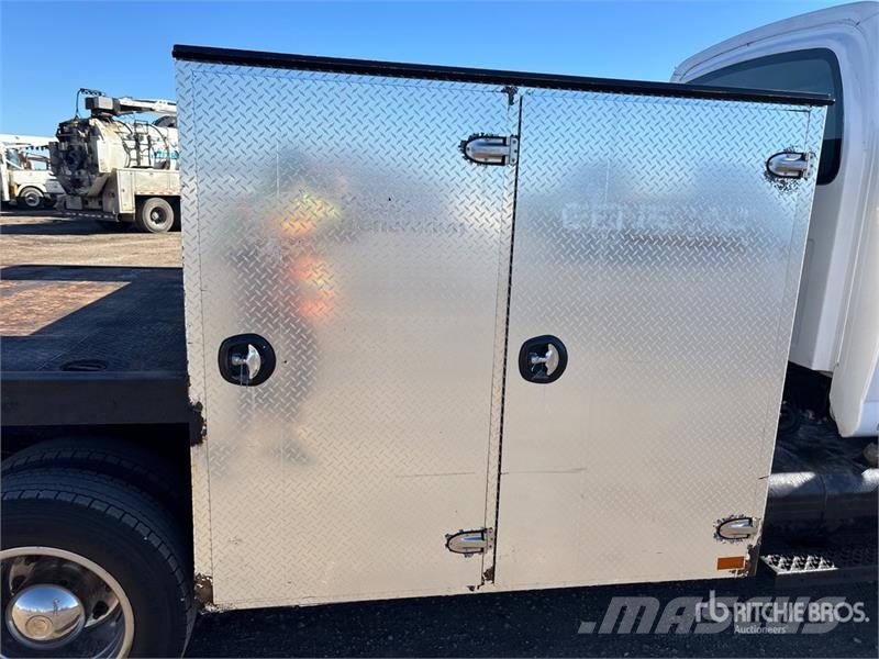GMC C6500 皮卡车