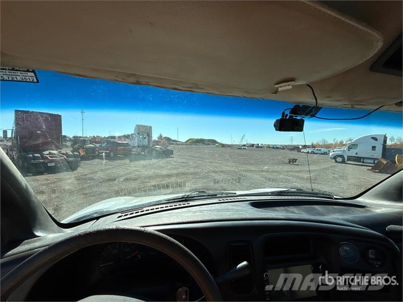 GMC C6500 皮卡车