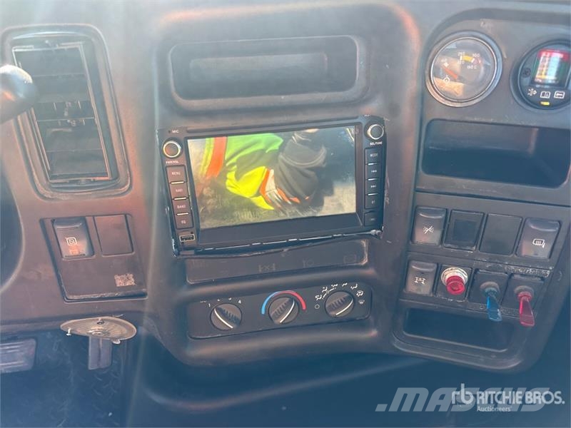 GMC C6500 皮卡车