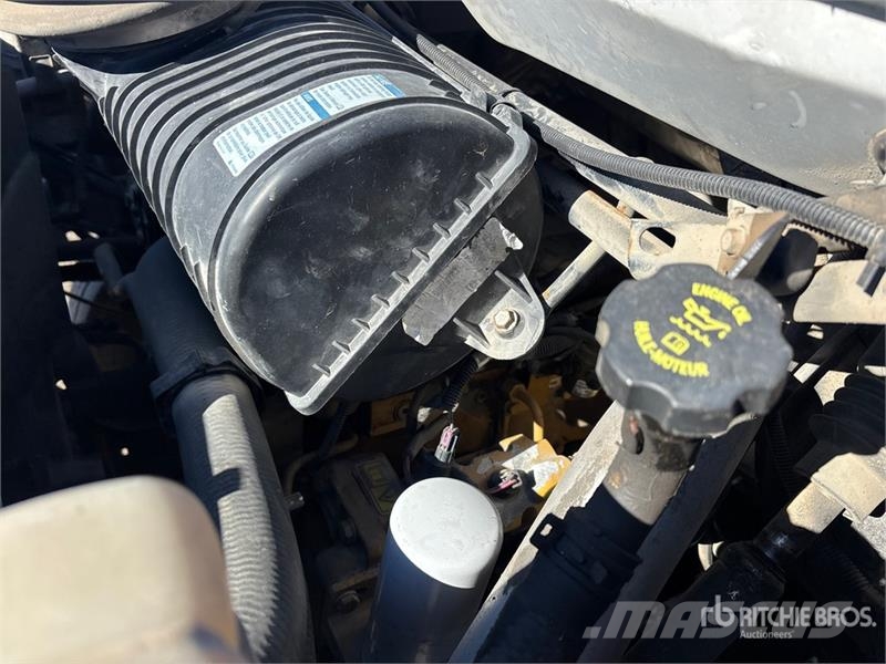 GMC C6500 皮卡车