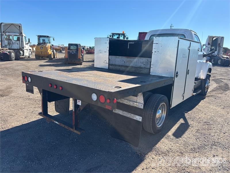 GMC C6500 皮卡车