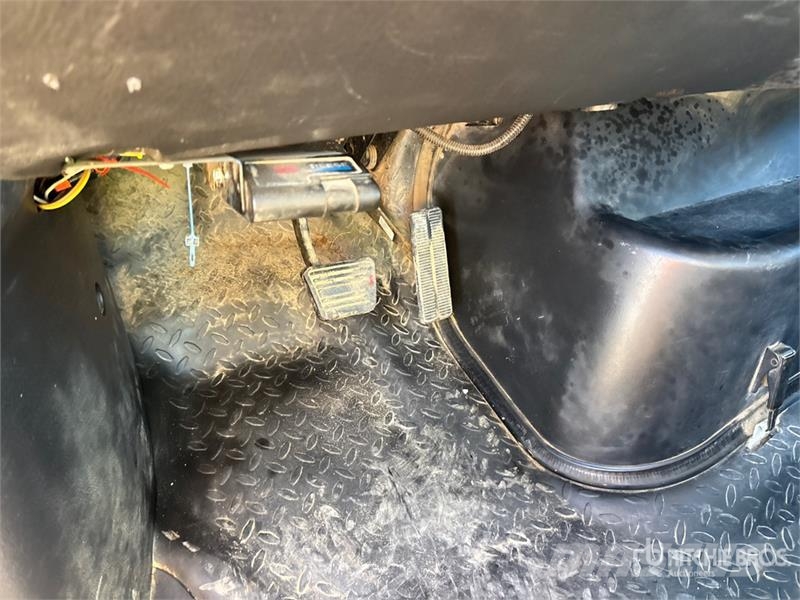 GMC C6500 皮卡车