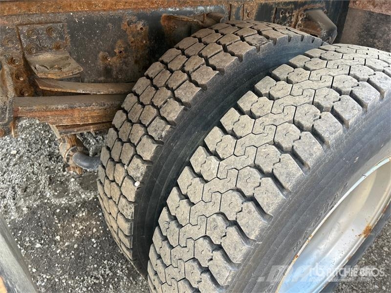 GMC C75 4x2 Truck S/A Dump Truck Tippbil