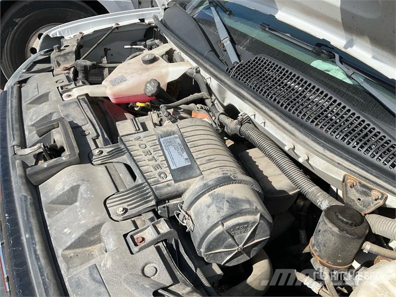 GMC Savana 1500 Van Body Trucks