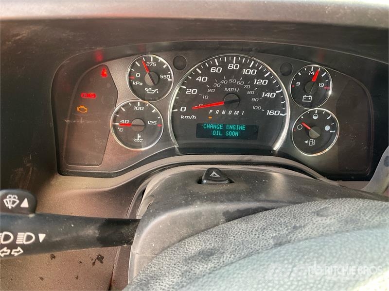 GMC Savana 1500 Van Body Trucks