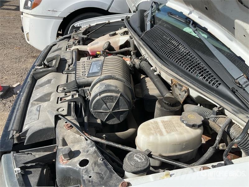 GMC Savana 1500 Van Body Trucks