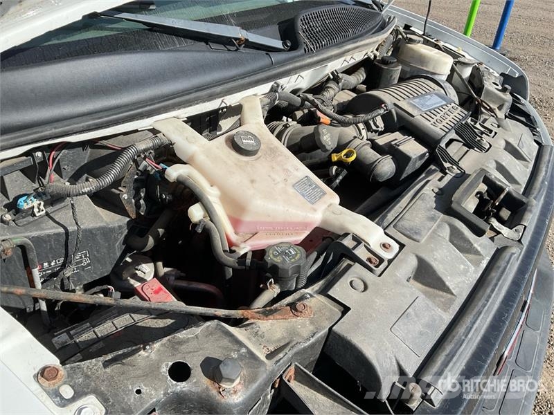 GMC Savana 1500 Van Body Trucks