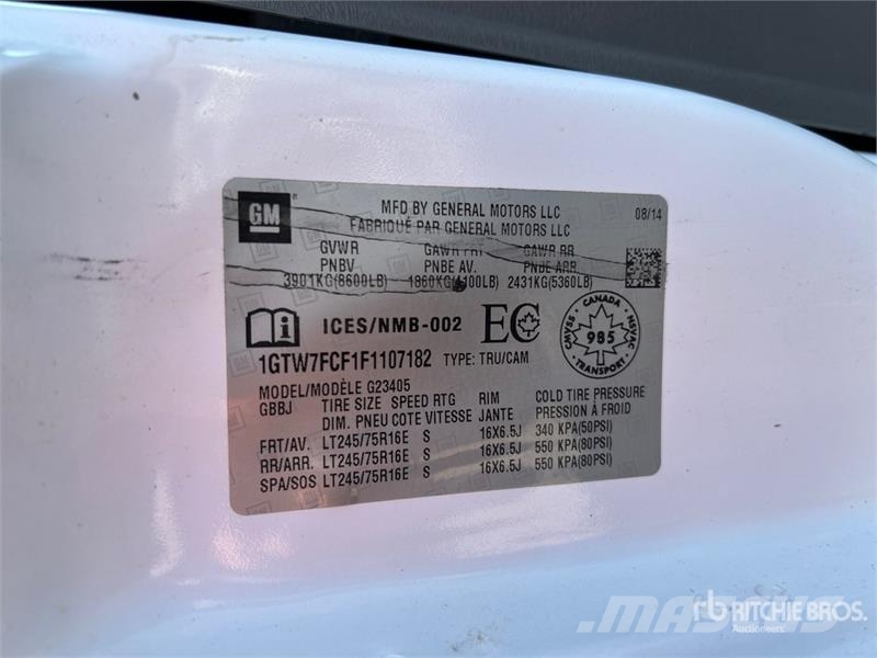 GMC Savana 2500 Cargo Van Transporterek