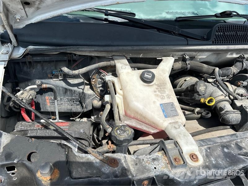 GMC Savana 2500 Utility Truck شاحنات خفيفة/مفصلية الجوانب