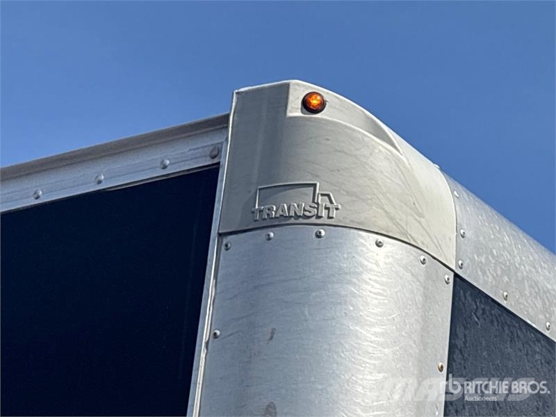GMC Savana 3500 4x2 Van Truck ボックスボディー、ウイング、箱車