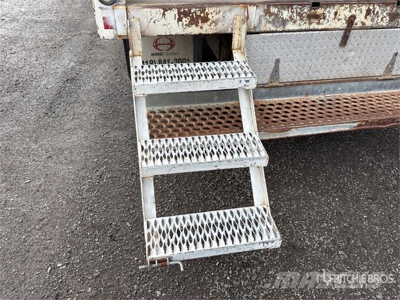 GMC Savana 3500 4x2 Van Truck ボックスボディー、ウイング、箱車