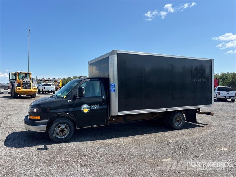 GMC Savana 3500 4x2 Van Truck Van Body Trucks