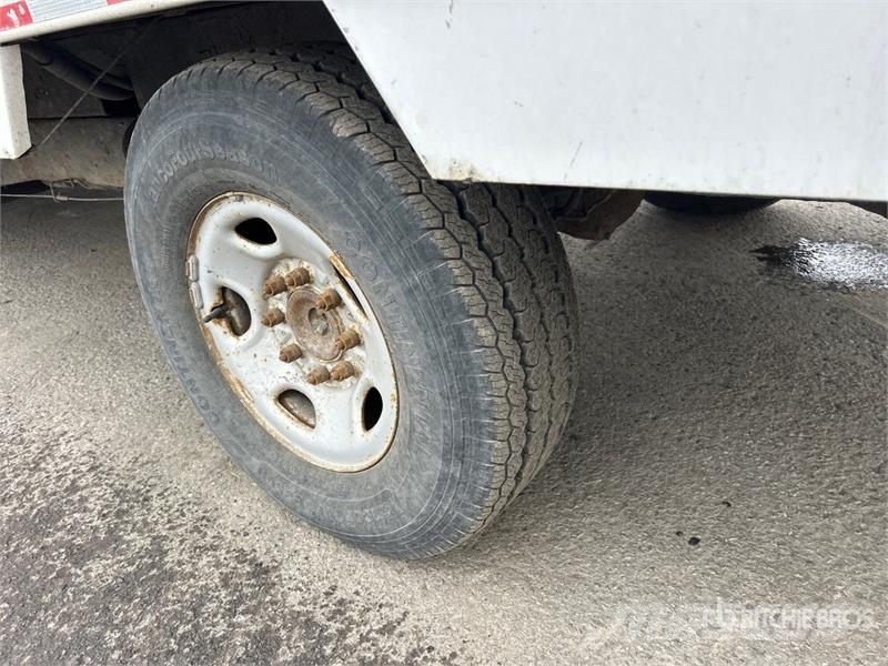 GMC Savana 3500 4x2 Van Truck Caminhões baú