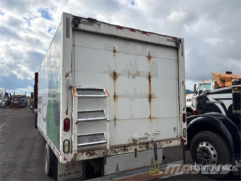 GMC Savana 3500 4x2 Van Truck ボックスボディー、ウイング、箱車