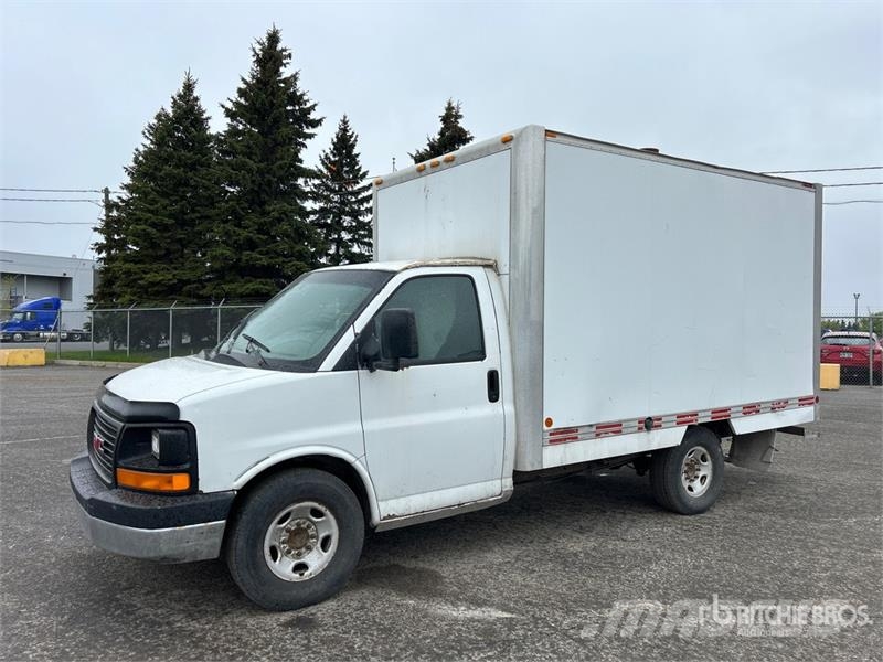 GMC Savana 3500 4x2 Van Truck Caminhões baú