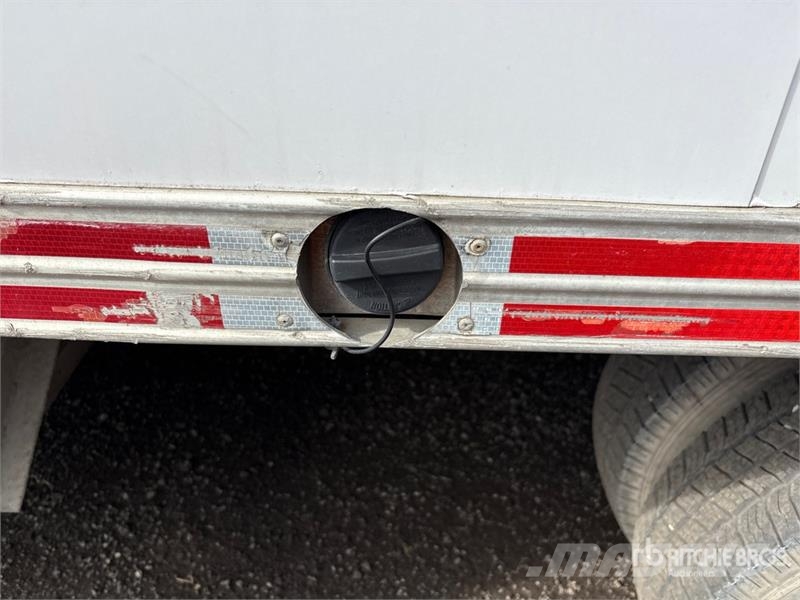 GMC Savana 3500 4x2 Van Truck ボックスボディー、ウイング、箱車