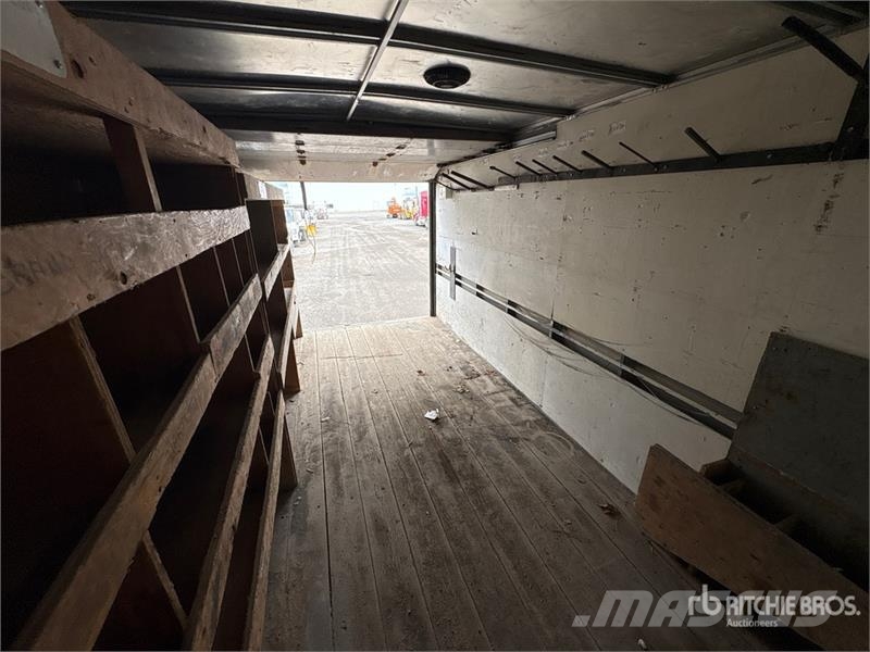 GMC Savana 3500 4x2 Van Truck ボックスボディー、ウイング、箱車