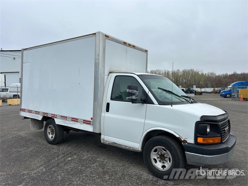 GMC Savana 3500 4x2 Van Truck Caminhões baú