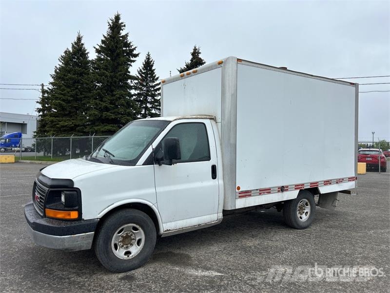 GMC Savana 3500 4x2 Van Truck Caminhões baú