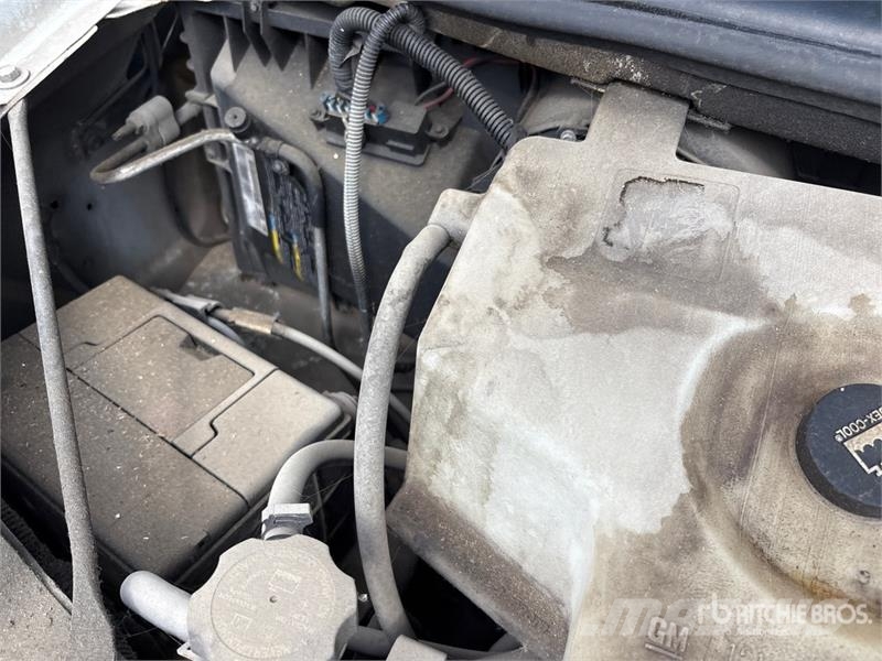 GMC Savana 3500 4x2 Van Truck ボックスボディー、ウイング、箱車
