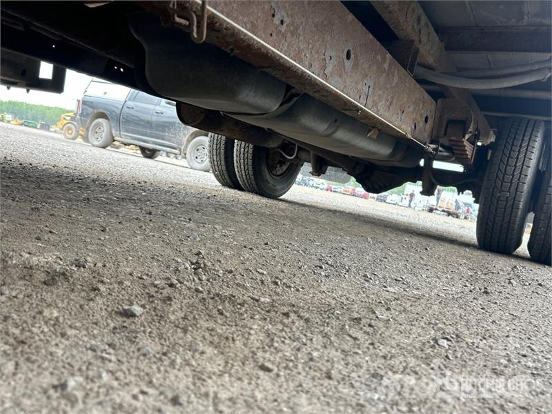 GMC Savana 3500 4x2 Van Truck (Inoperable) Caminhões baú