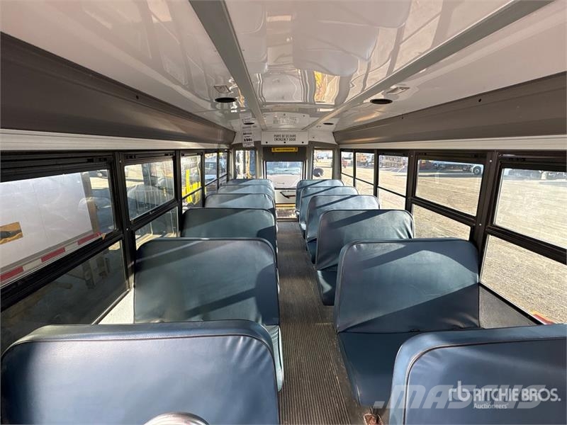 GMC Savana 4500 4x2 24-Seat School Bus マイクロバス
