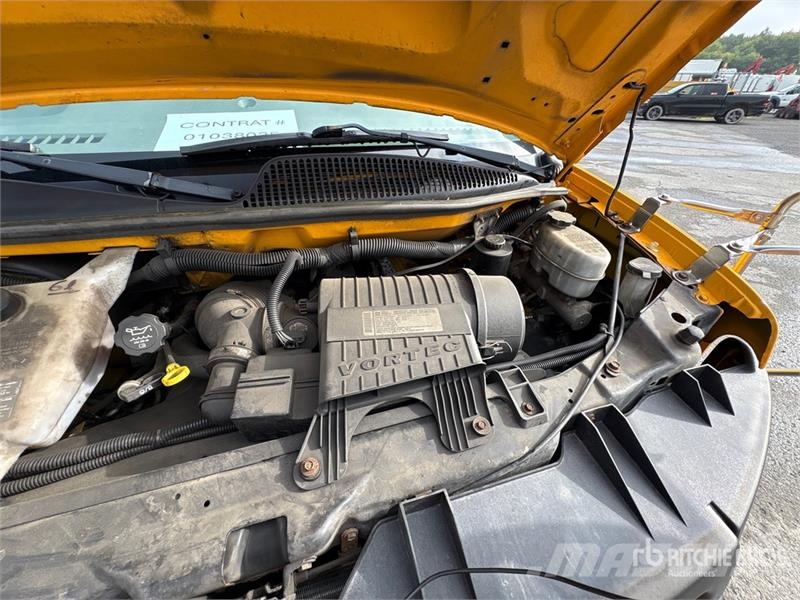 GMC Savana G3500 حافلة صغيرة