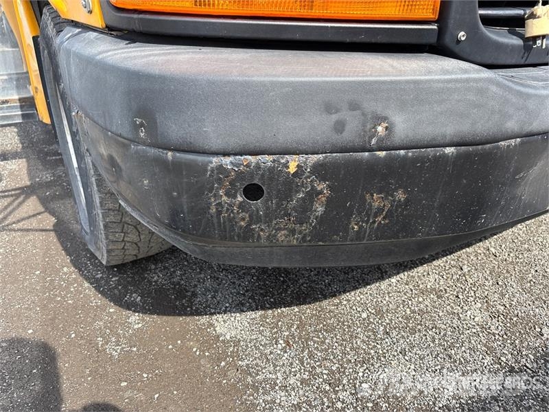 GMC Savana G3500 حافلة صغيرة