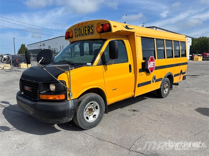 GMC Savana G3500 حافلة صغيرة