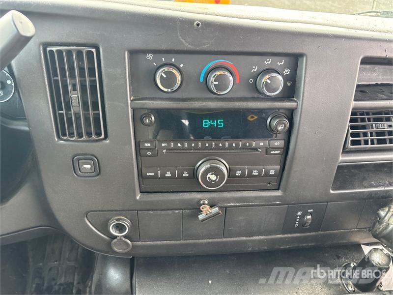 GMC Savana G3500 حافلة صغيرة