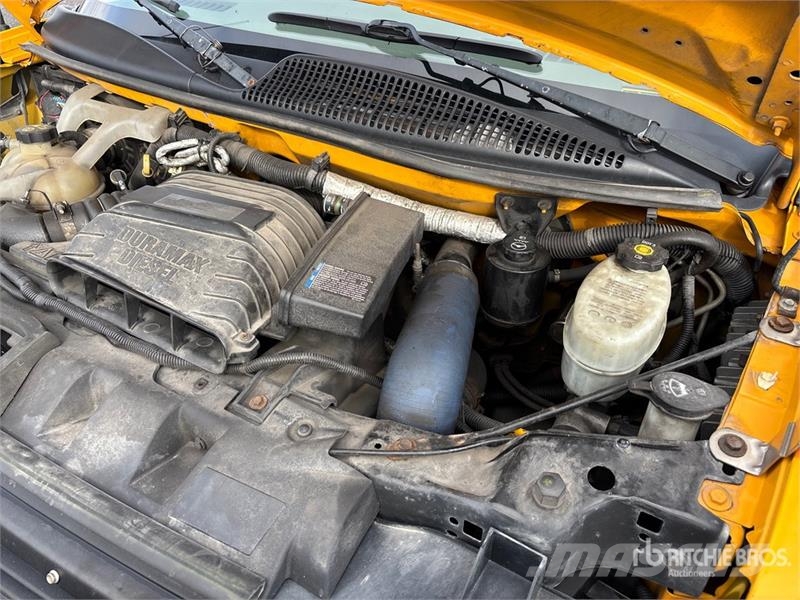 GMC Savana G3500 حافلة صغيرة