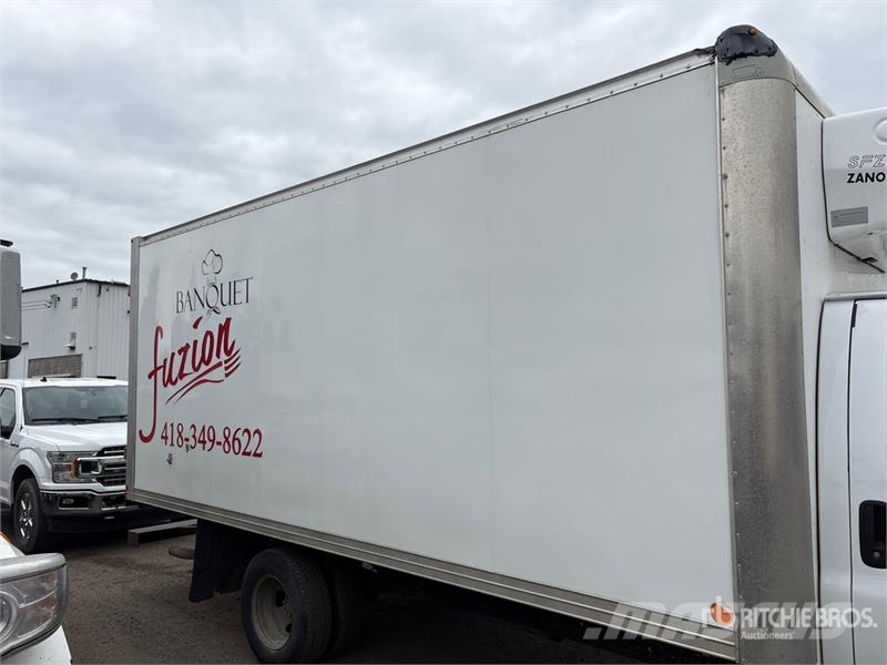 GMC Savana G3500 4x2 Refrigerated Truck Temperature controlled trucks