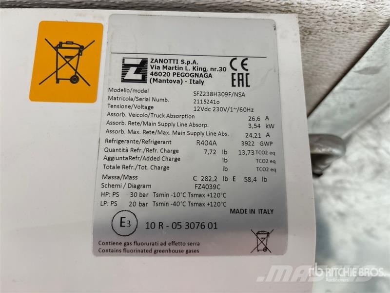 GMC Savana G3500 4x2 Refrigerated Truck Temperature controlled trucks