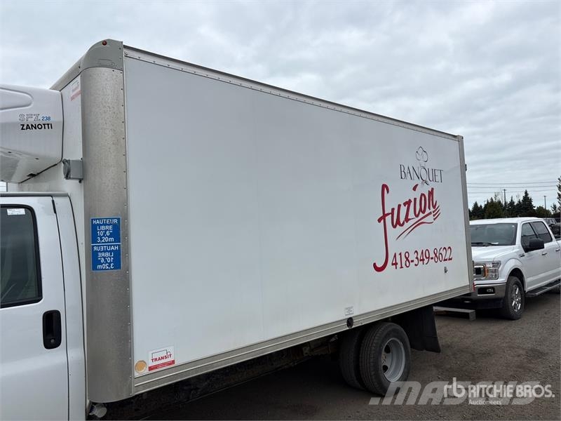 GMC Savana G3500 4x2 Refrigerated Truck Temperature controlled trucks