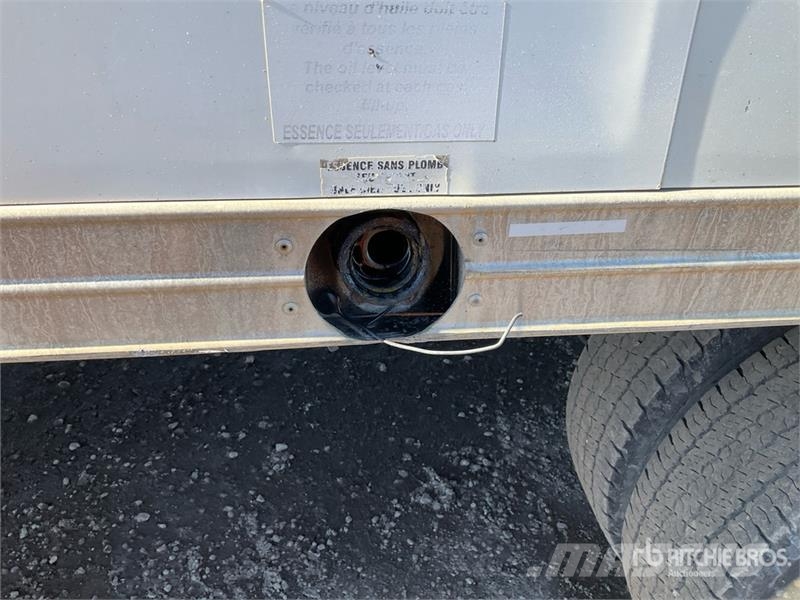 GMC Savana G3500 4x2 Van Truck 厢式货车