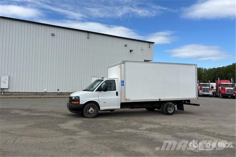 GMC Savana G3500 4x2 Van Truck Sanduk kamioni