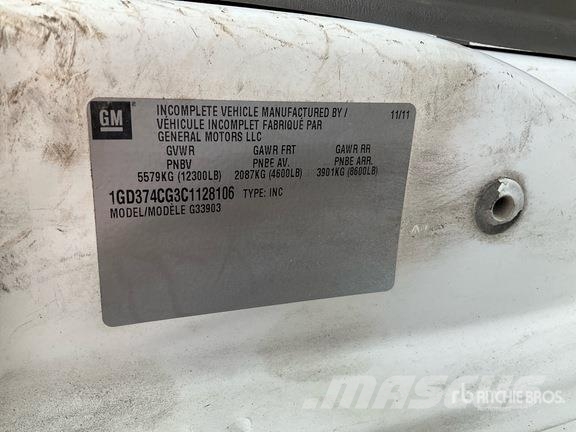 GMC Savana G3500 4x2 Van Truck ボックスボディー、ウイング、箱車
