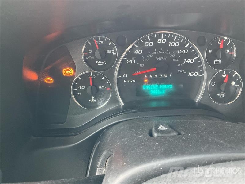 GMC Savana G3500 4x2 Van Truck 厢式货车