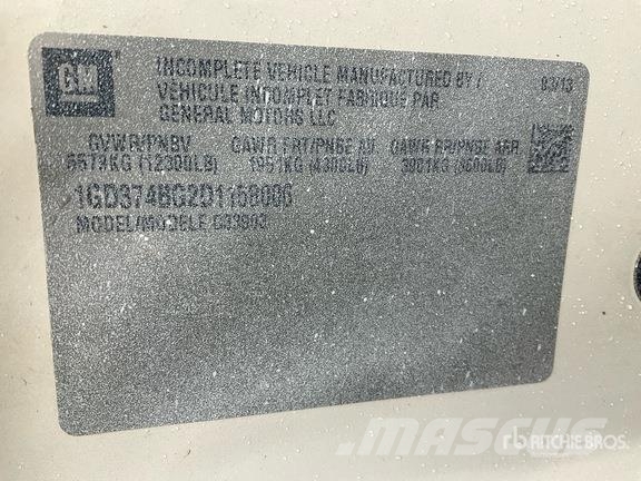 GMC Savana G3500 4x2 Van Truck Sunkvežimiai su dengtu kėbulu