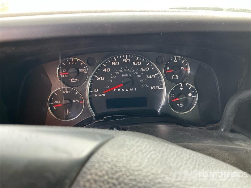 GMC Savana G3500 4x2 Van Truck ボックスボディー、ウイング、箱車