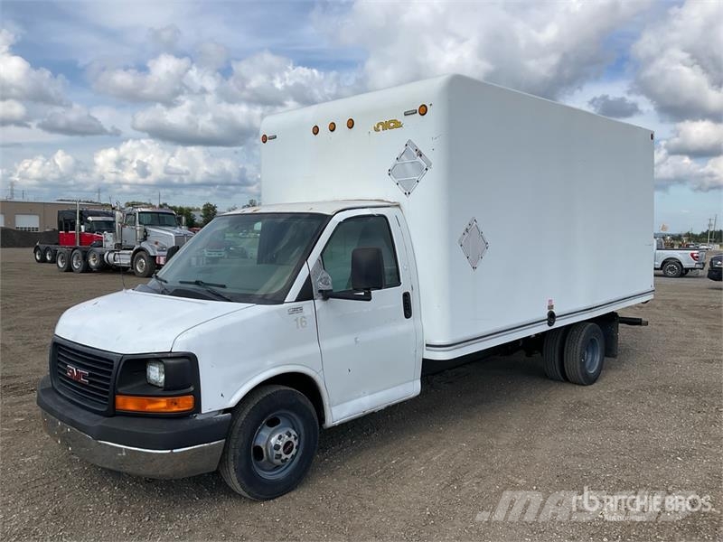 GMC Savana G3500 4x2 Van Truck ボックスボディー、ウイング、箱車